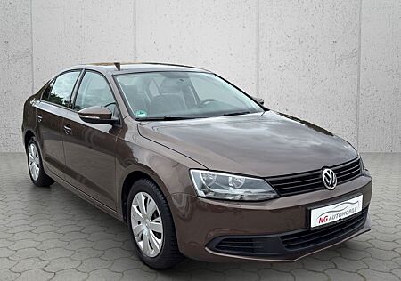 VW Jetta Volkswagen VI 1.2 TSI Trendline *S-Heft*SHZ*2x PDC*