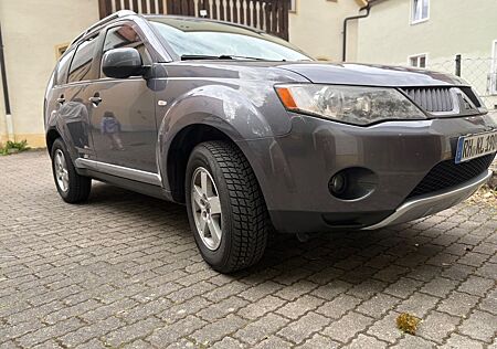 Mitsubishi Outlander 2.4 MIVEC Inform Inform