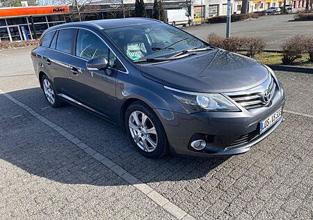 Toyota Avensis 2.2 Kombi, Sitzheizung, Kamera, AHK