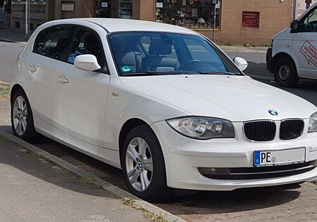 BMW 118d Edition Sport Leder, Klima,Einparkhilfe,ABS