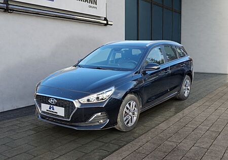 Hyundai i30 Kombi 1.6 CRDI Trend Navi Sitzheizung PDC