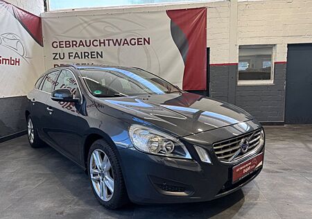 Volvo V60 Kombi Momentum