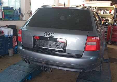 Audi A6 1.8 T Avant
