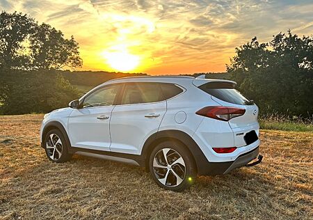 Hyundai Tucson 2.0 CRDi Auto Premium 4WD Premium