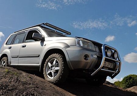 Nissan X-Trail 4x4 Comfort 2.2 dCi TÜV 10/26 AHK