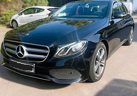 Mercedes-Benz E 200 d Autom. -