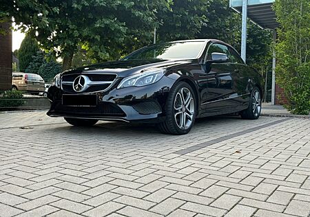 Mercedes-Benz E 250 Cabriolet Autom. Sport-Paket Exterieur