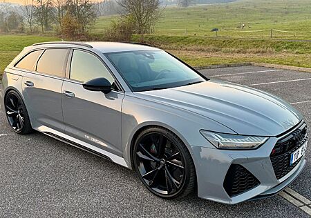 Audi RS6 4.0 TFSI tiptr. quattro 305 km/h, ceramic