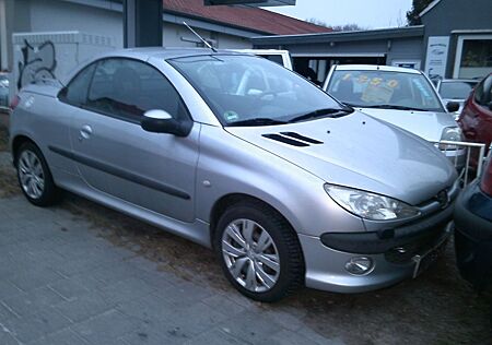 Peugeot 206 CC Platinum 135,Leder,Guter Zustand,10/26 Tü