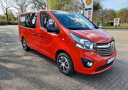 Opel Vivaro B L2H1 2,7t /NAVI/PDC/AHK/KLIMA/TÜV NEU