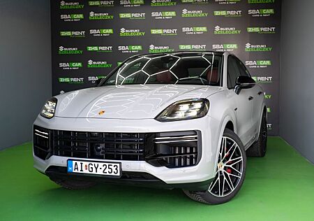 Porsche Cayenne Coupe Turbo E-Hybrid