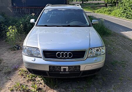 Audi A6 2.8 Avant quattro