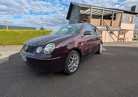VW Polo Volkswagen 1.4 16V Cricket Sounds. 6-fach CD, LED