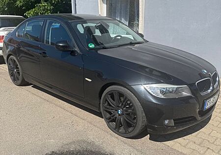 BMW 320i -