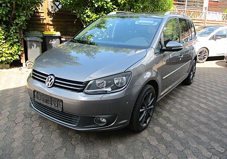 VW Touran Volkswagen 1.6 TDI DSG Highline