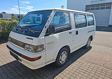 Mitsubishi L300 2.4 Bus Bus