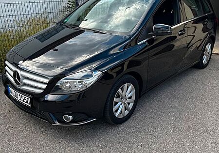 Mercedes-Benz B 180 CDI DCT -
