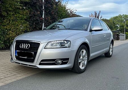 Audi A3 1.2 TFSI Attraction Xenon/PDC/LED