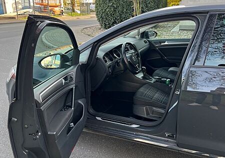 VW Golf Volkswagen 1.6 TDI DSG BMT ALLSTAR Variant ALLSTAR