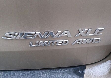Toyota Sienna AWD Limited FESTPREIS Leder LPG 7 Sitzer