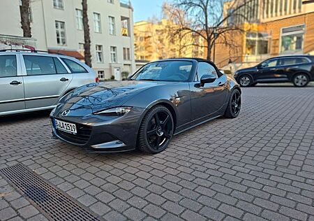 Mazda MX-5 RF 1.5 SKYACTIV-G 132 Exclusive-Line Ex...