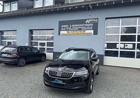 Skoda Karoq Clever Navi AHK ACC PDC LED SHZ 6-Gang