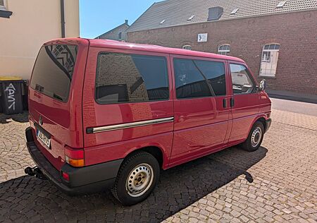 VW T4 Caravelle Volkswagen 1.9 TD Standard. TÜV Neu
