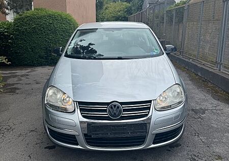 VW Jetta Volkswagen 1.6 | Sitzheizung, Klimaautom