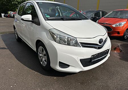 Toyota Yaris 1.33 Life Navi Kamera Klima