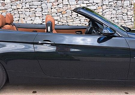 BMW 320i -