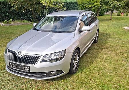 Skoda Superb 2.0 TDI 125kW Green tec Exclusive Com...