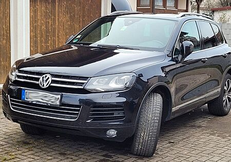 VW Touareg Volkswagen 3.0 V6 TDI 150kW BMT von privat