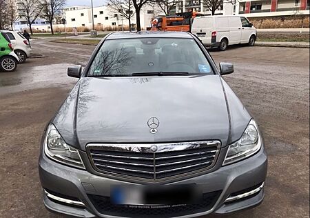 Mercedes-Benz C 180 BlueEFFICIENCY -