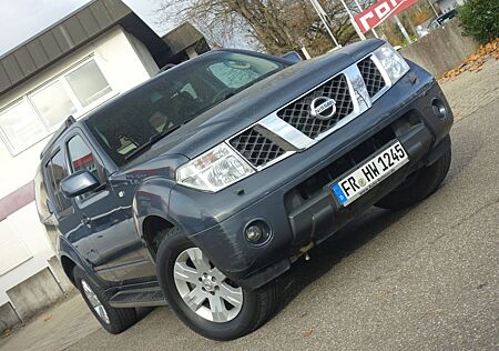 Nissan Pathfinder 2.5 dCi Premium Leder AHK 3.0 Tonnen