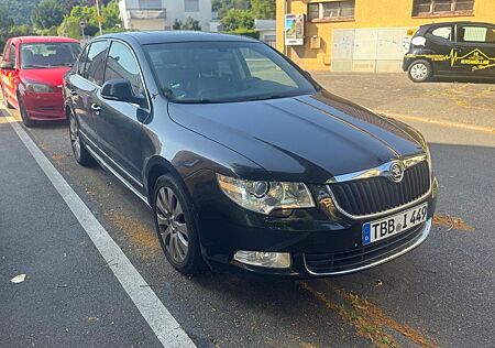 Skoda Superb 2.0 TDI 125kW DSG Elegance Elegance