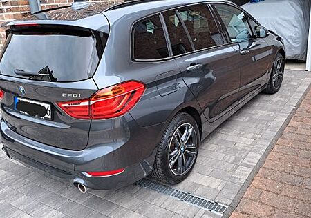 BMW 2er 220 Gran Tourer 220i Steptronic Sport Line S...