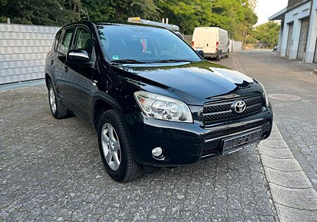 Toyota RAV 4 RAV4 Travel 4X4 Navi Neu Tüv