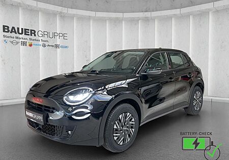 Fiat 600e 115 kW Red Soundsystem LED Apple CarPlay An