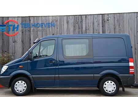Mercedes-Benz Sprinter 213 CDi L1H1 Rollstuhllift Tempom. 95KW