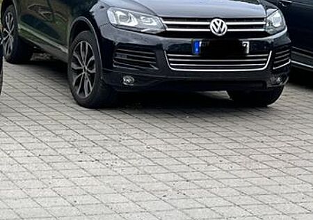 VW Touareg Volkswagen 3.0 V6 TDI Tiptr Exclusive BMT Terra...