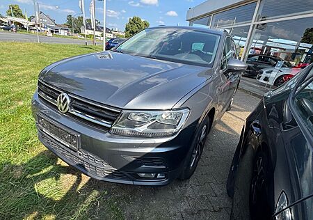 VW Tiguan Volkswagen Sound*Navi*Kamera*Scheckheft*AHK*Vir.Cock