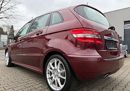 Mercedes-Benz B 180 *MOD. 2011*AUTOM.*SHZ*TEILLEDER*17"ALU*AWR*