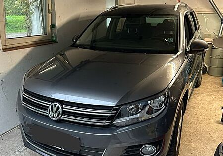 VW Tiguan Volkswagen 2.0 TDI SCR DSG 4MOT BMT Sport & Styl...