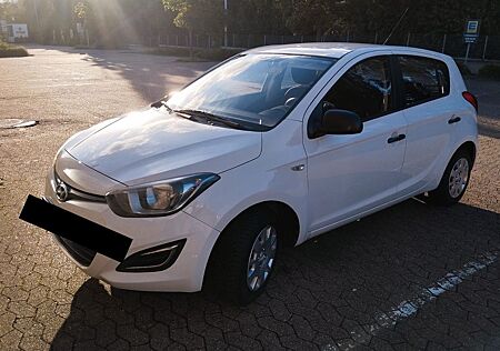 Hyundai i20 1.2 FIFA World Cup Edition