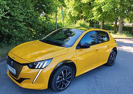 Peugeot 208 e GT mit Panodach/Bat. Zertif./Scheckheft