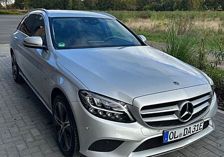 Mercedes-Benz C 300 e T-Modell AVANTGARDE - top gepflegt