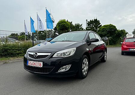 Opel Astra J Lim. 5-trg. Design Edition TÜV NEU