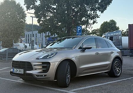Porsche Macan gebraucht kaufen Porsche Macan Turbo mit Performance Paket Turbo mit ...