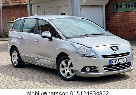 Peugeot 5008 1.6 Benzin / 7.Sitzer Active 120 VTi /EURO5