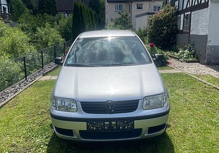 VW Polo Volkswagen 1.4 44kW Basis Basis